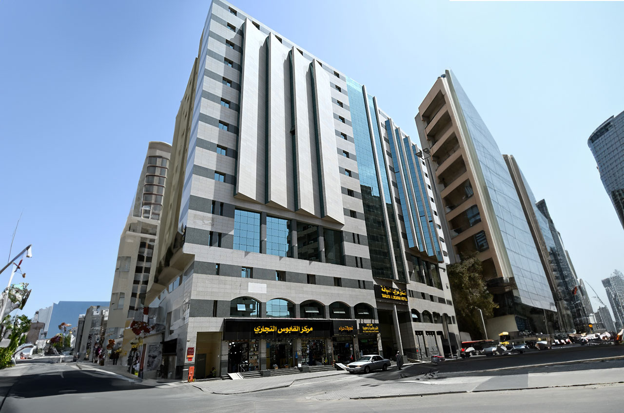 Saraya Al Deafah Hotel in Mecca is a 3-star accommodation located 7 km from the Masjid al-Haram.